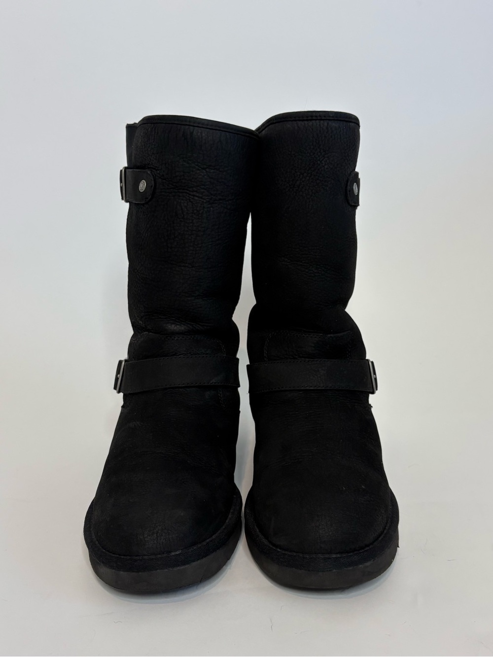 UGG-Sutter Moto Buckle Shearling Boot Women's Size 9 Black 1005374 - Picture 2 of 12